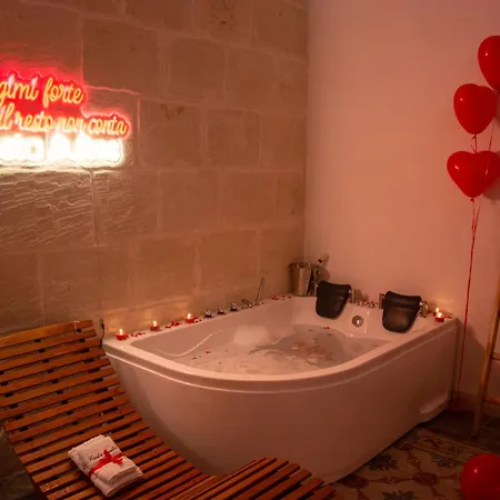 Hesperia - Jacuzzi&garden Vakantiehuis *